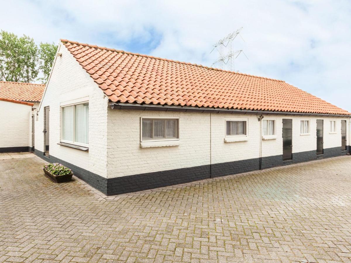 Cozy Holiday Home In Oisterwijk With Swimming Pool エクステリア 写真